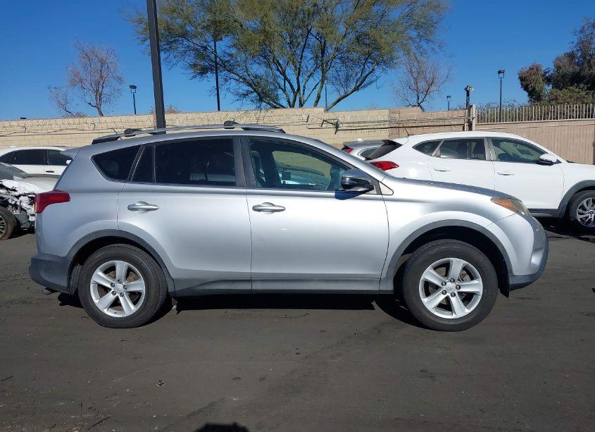 Photo 13 of 2013 Toyota Rav4 XLE (VIN 2T3RFREV7DW031083)