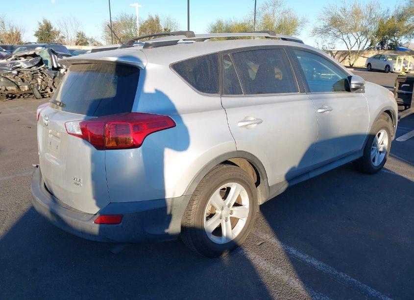 Photo 4 of 2013 Toyota Rav4 XLE (VIN 2T3RFREV7DW031083)