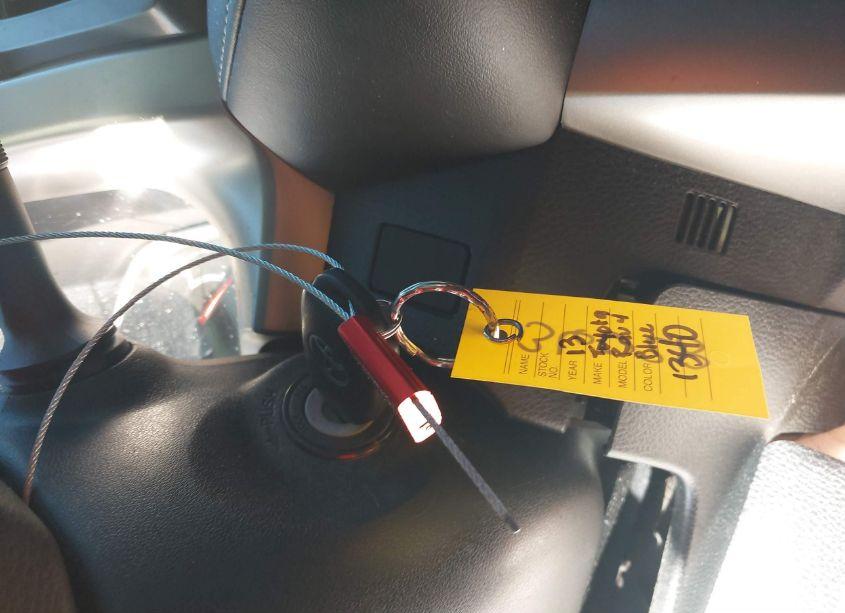 Photo 11 of 2013 Toyota Rav4 XLE (VIN 2T3RFREV7DW041340)