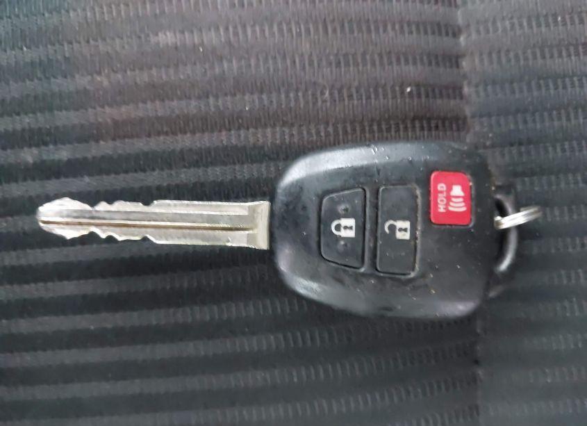 Photo 11 of 2013 Toyota Rav4 XLE (VIN 2T3RFREV7DW080929)