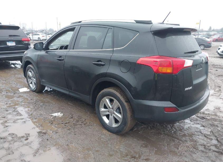 Photo 3 of 2013 Toyota Rav4 XLE (VIN 2T3RFREV7DW080929)