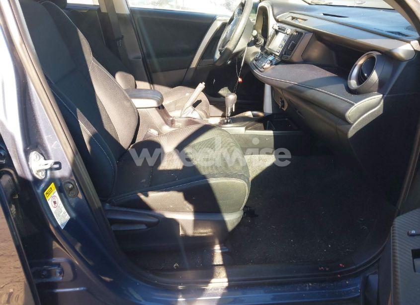 Photo 5 of 2013 Toyota Rav4 XLE (VIN 2T3RFREV7DW092367)