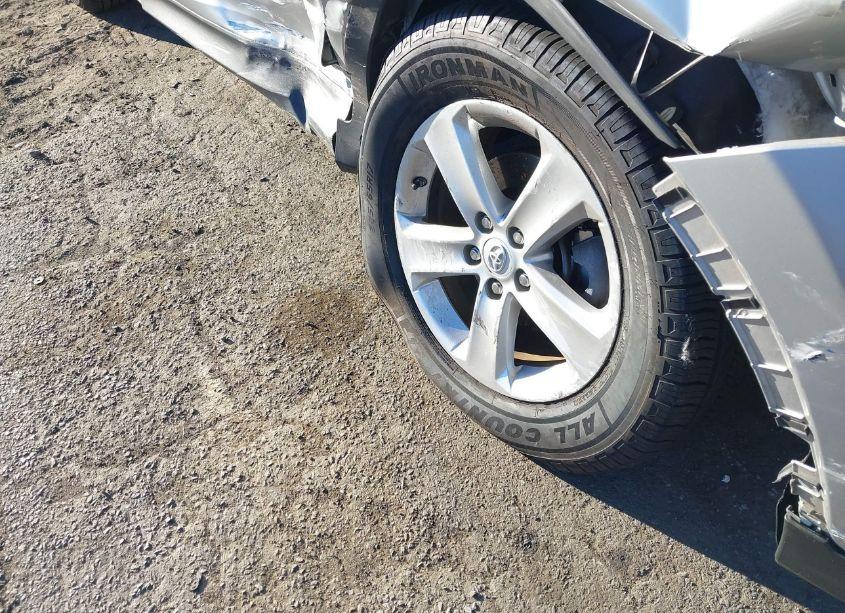 Photo 18 of 2013 Toyota Rav4 XLE (VIN 2T3RFREV7DW113914)