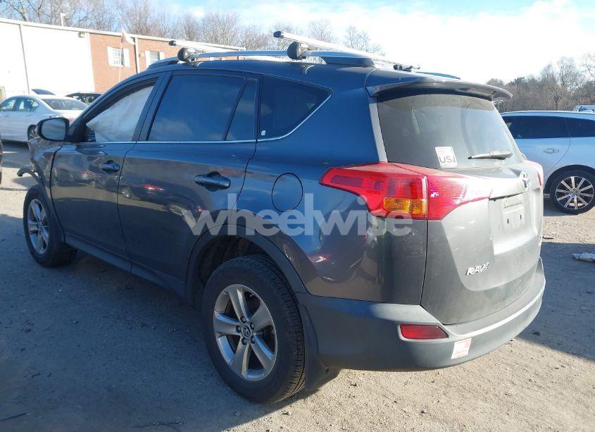 Photo 3 of 2015 Toyota Rav4 XLE (VIN 2T3RFREV7FW259989)