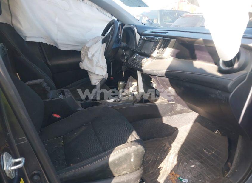 Photo 5 of 2015 Toyota Rav4 XLE (VIN 2T3RFREV7FW259989)