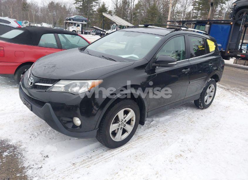 Photo 2 of 2015 Toyota Rav4 XLE (VIN 2T3RFREV7FW316742)