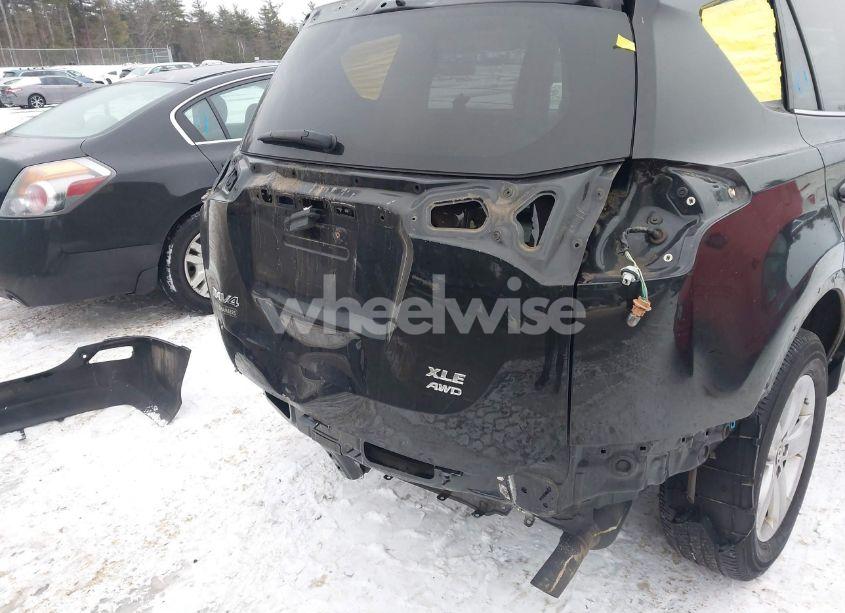 Photo 6 of 2015 Toyota Rav4 XLE (VIN 2T3RFREV7FW316742)