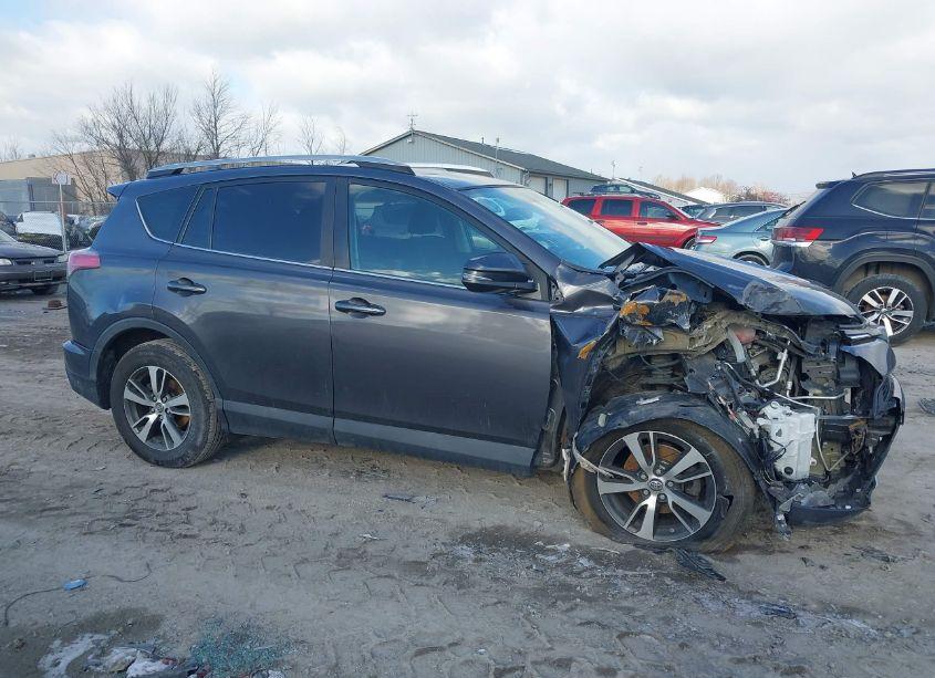 Photo 13 of 2016 Toyota Rav4 XLE (VIN 2T3RFREV7GW416244)