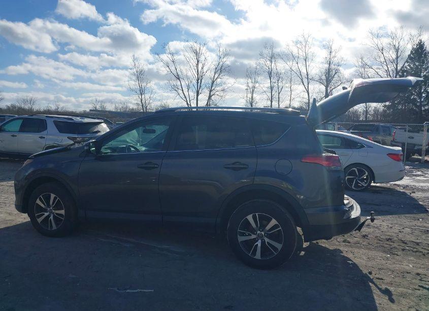 Photo 14 of 2016 Toyota Rav4 XLE (VIN 2T3RFREV7GW416244)