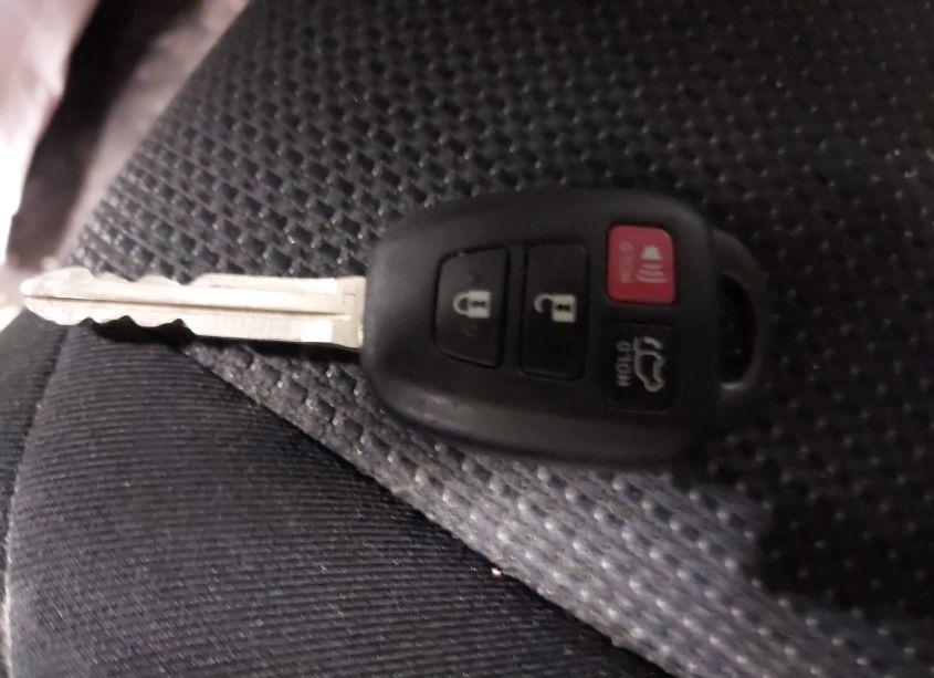 Photo 11 of 2016 Toyota Rav4 XLE (VIN 2T3RFREV7GW433206)