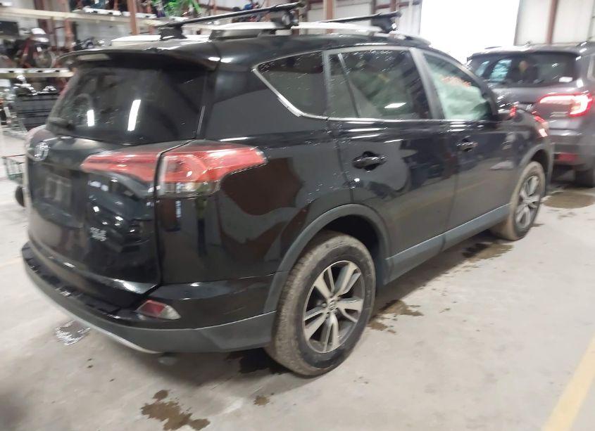 Photo 4 of 2016 Toyota Rav4 XLE (VIN 2T3RFREV7GW433206)