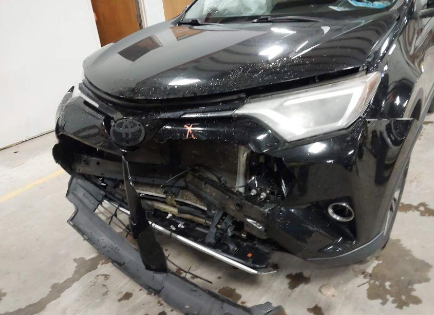 Photo 6 of 2016 Toyota Rav4 XLE (VIN 2T3RFREV7GW433206)