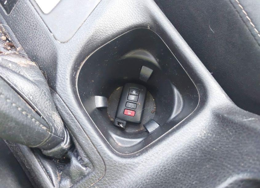 Photo 11 of 2016 Toyota Rav4 XLE (VIN 2T3RFREV7GW480574)