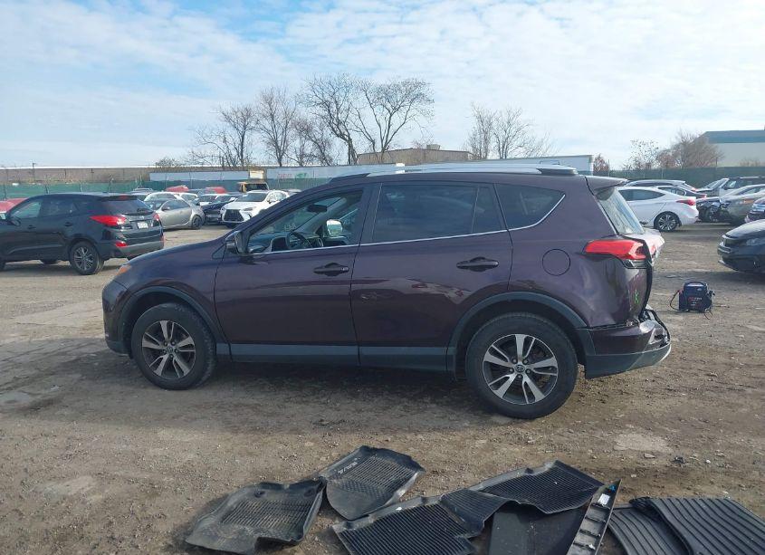 Photo 14 of 2016 Toyota Rav4 XLE (VIN 2T3RFREV7GW480574)