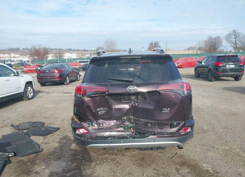 Photo 16 of 2016 Toyota Rav4 XLE (VIN 2T3RFREV7GW480574)
