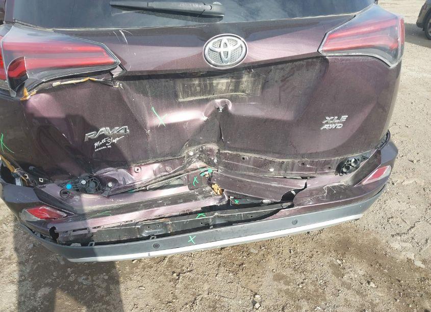 Photo 6 of 2016 Toyota Rav4 XLE (VIN 2T3RFREV7GW480574)