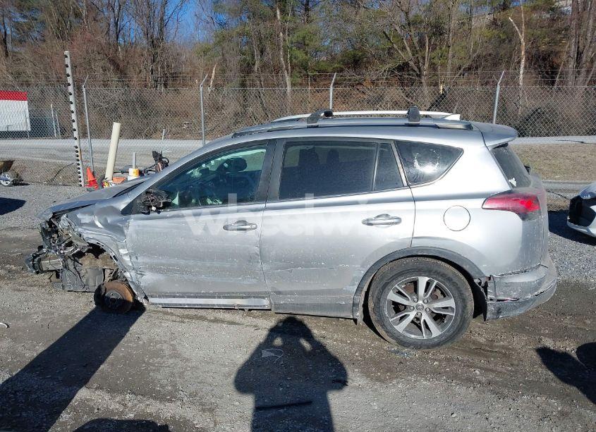 Photo 14 of 2017 Toyota Rav4 XLE (VIN 2T3RFREV7HW553671)