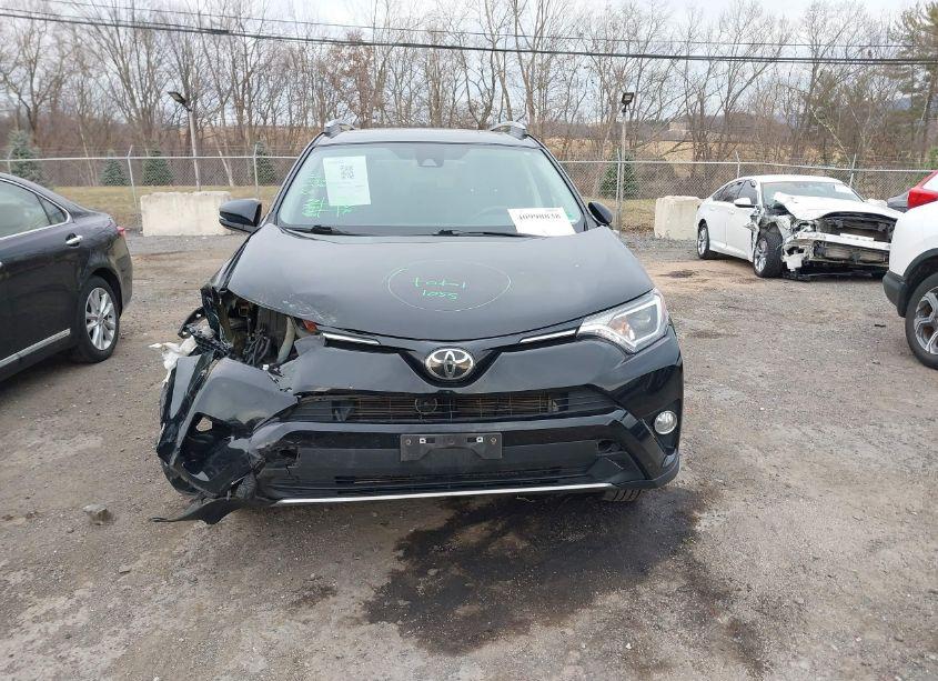 Photo 12 of 2017 Toyota Rav4 XLE (VIN 2T3RFREV7HW569742)