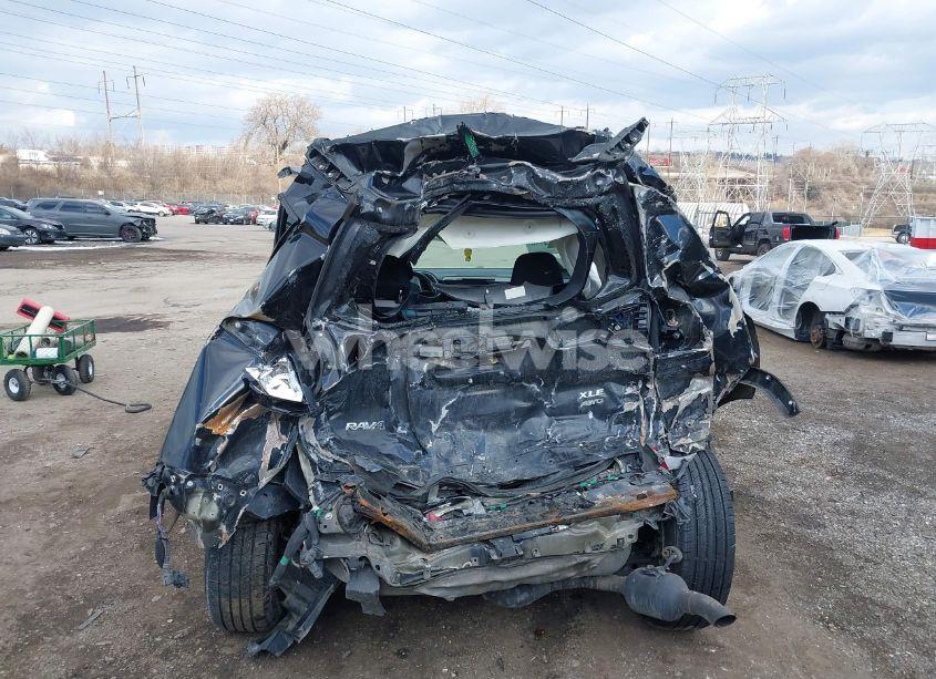 Photo 16 of 2017 Toyota Rav4 XLE (VIN 2T3RFREV7HW650238)