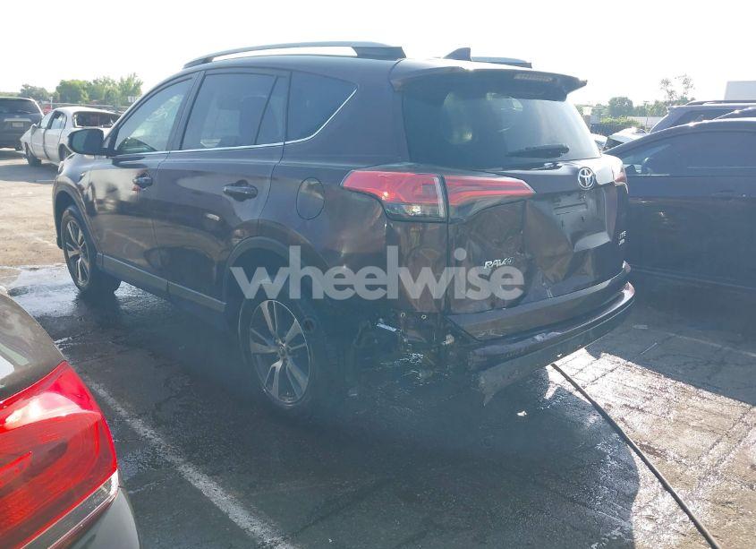 Photo 3 of 2018 Toyota Rav4 XLE (VIN 2T3RFREV7JW707933)