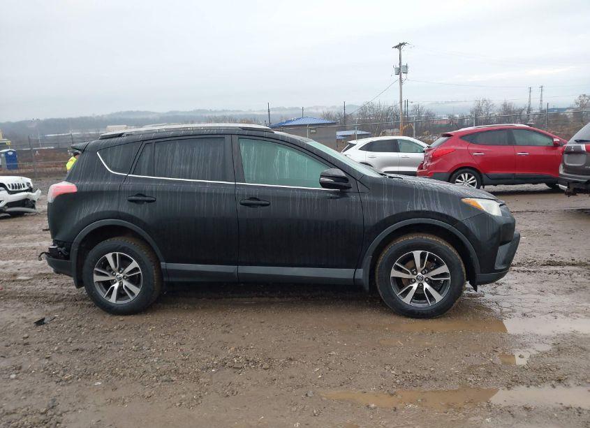 Photo 13 of 2018 Toyota Rav4 ADVENTURE/XLE (VIN 2T3RFREV7JW711853)