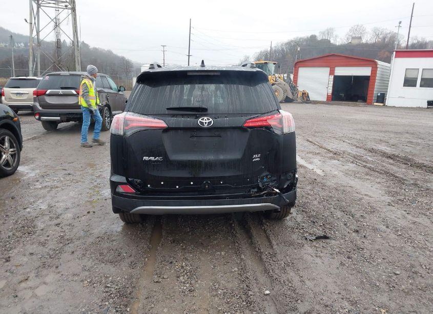 Photo 16 of 2018 Toyota Rav4 ADVENTURE/XLE (VIN 2T3RFREV7JW711853)