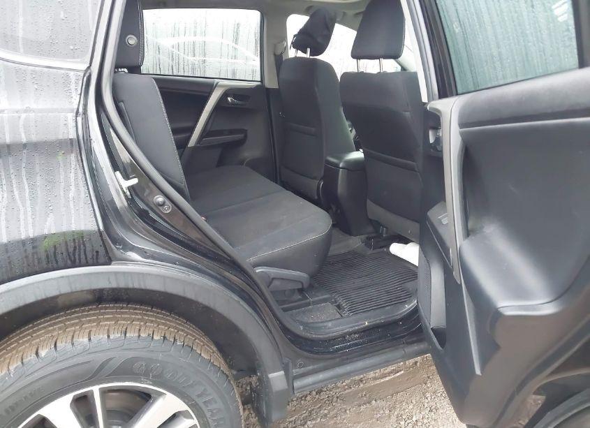 Photo 8 of 2018 Toyota Rav4 ADVENTURE/XLE (VIN 2T3RFREV7JW711853)