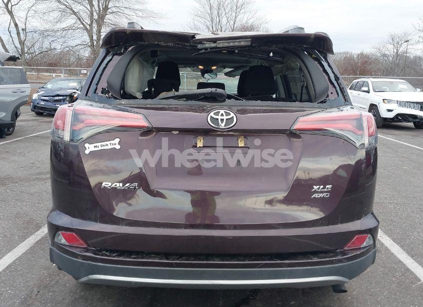 Photo 15 of 2018 Toyota Rav4 ADVENTURE/XLE (VIN 2T3RFREV7JW789808)