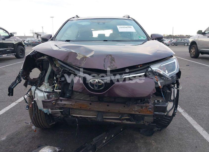 Photo 6 of 2018 Toyota Rav4 ADVENTURE/XLE (VIN 2T3RFREV7JW789808)