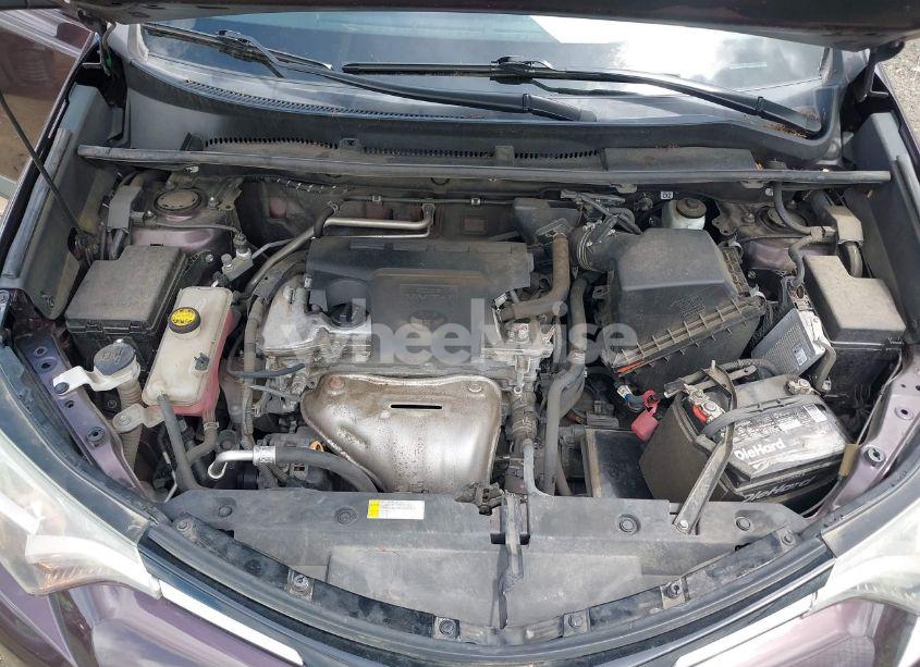 Photo 10 of 2018 Toyota Rav4 XLE (VIN 2T3RFREV7JW807823)