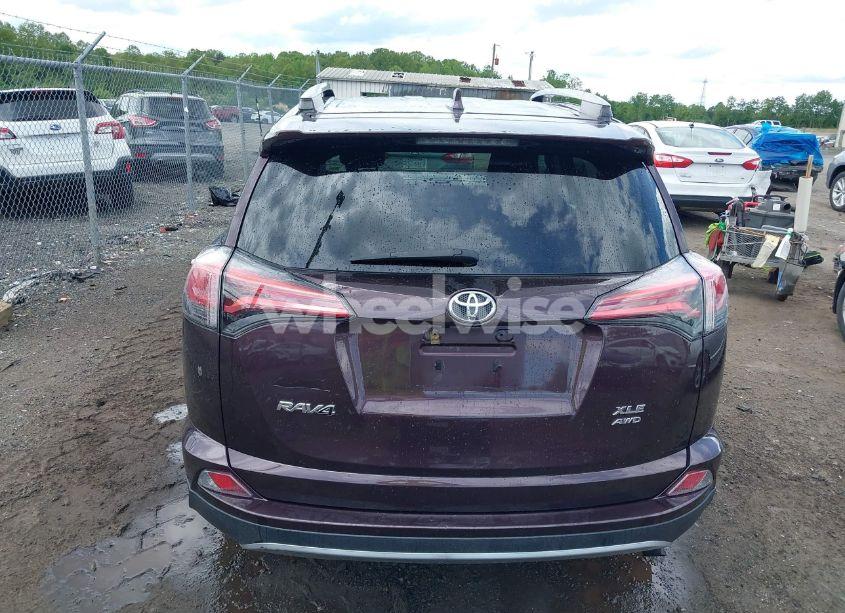 Photo 16 of 2018 Toyota Rav4 XLE (VIN 2T3RFREV7JW807823)