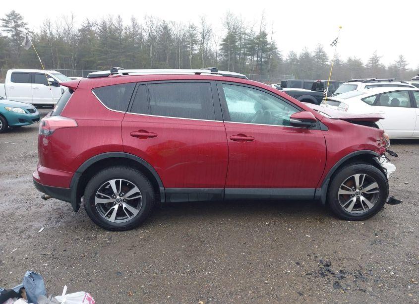 Photo 14 of 2018 Toyota Rav4 ADVENTURE/XLE (VIN 2T3RFREV7JW817767)