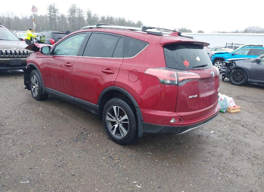 Photo 3 of 2018 Toyota Rav4 ADVENTURE/XLE (VIN 2T3RFREV7JW817767)