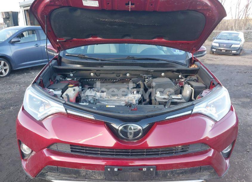 Photo 10 of 2018 Toyota Rav4 ADVENTURE/XLE (VIN 2T3RFREV7JW857444)