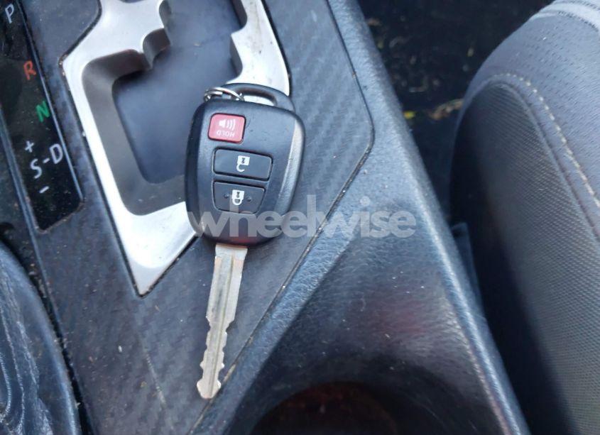 Photo 11 of 2013 Toyota Rav4 XLE (VIN 2T3RFREV8DW020366)