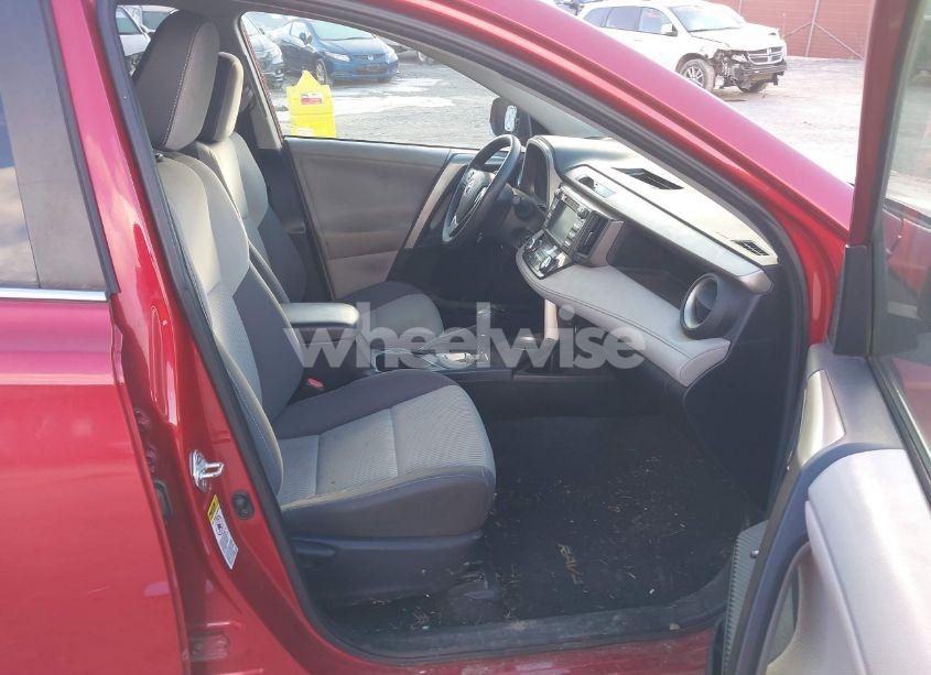 Photo 5 of 2013 Toyota Rav4 XLE (VIN 2T3RFREV8DW020366)