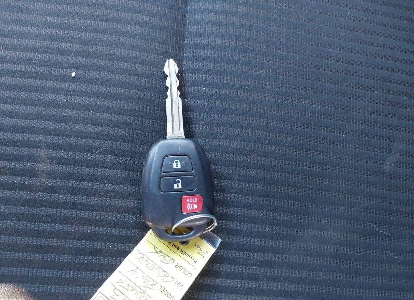 Photo 11 of 2013 Toyota Rav4 XLE (VIN 2T3RFREV8DW022098)