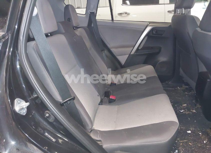 Photo 8 of 2013 Toyota Rav4 XLE (VIN 2T3RFREV8DW046076)