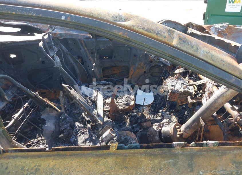 Photo 5 of 2013 Toyota Rav4 XLE (VIN 2T3RFREV8DW056784)