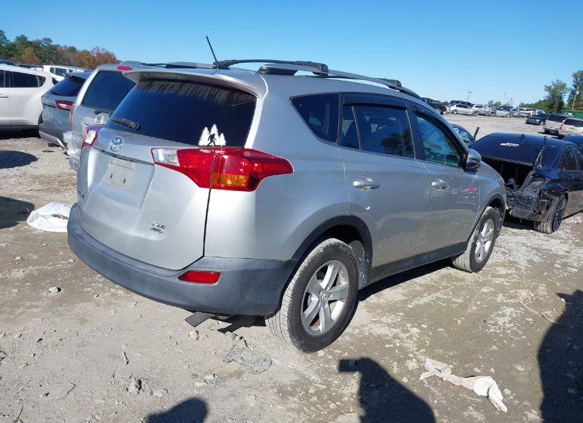 Photo 4 of 2013 Toyota Rav4 XLE (VIN 2T3RFREV8DW065405)