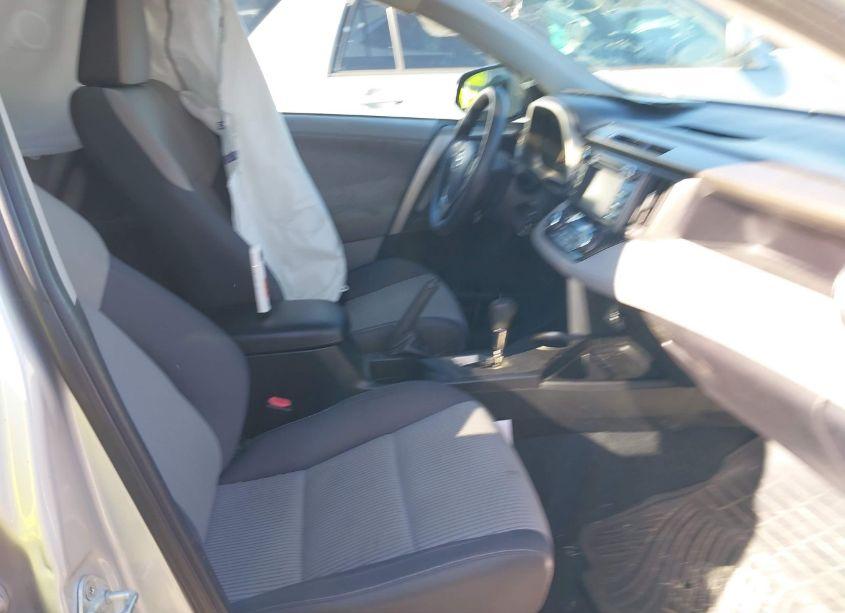 Photo 5 of 2013 Toyota Rav4 XLE (VIN 2T3RFREV8DW065405)