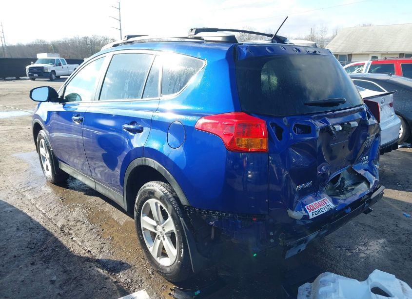 Photo 3 of 2014 Toyota Rav4 XLE (VIN 2T3RFREV8EW194875)