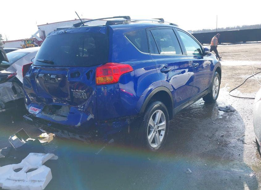 Photo 4 of 2014 Toyota Rav4 XLE (VIN 2T3RFREV8EW194875)