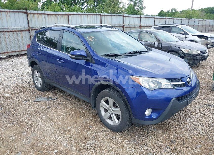 2014 Toyota Rav4 XLE (VIN 2T3RFREV8EW224358) main photo