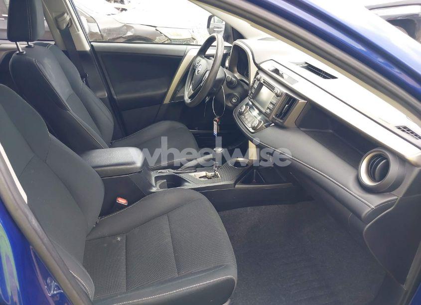 Photo 5 of 2014 Toyota Rav4 XLE (VIN 2T3RFREV8EW224358)