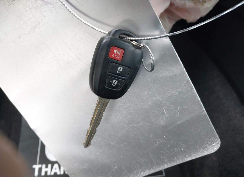 Photo 11 of 2015 Toyota Rav4 XLE (VIN 2T3RFREV8FW247477)