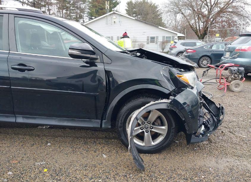 Photo 17 of 2015 Toyota Rav4 XLE (VIN 2T3RFREV8FW247477)