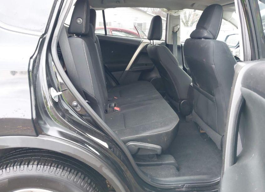 Photo 8 of 2015 Toyota Rav4 XLE (VIN 2T3RFREV8FW247477)