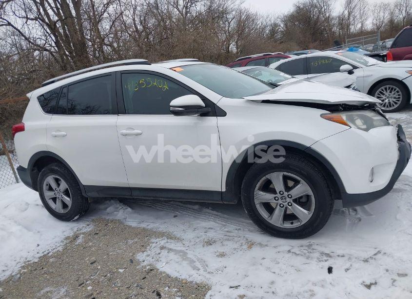 Photo 14 of 2015 Toyota Rav4 XLE (VIN 2T3RFREV8FW251173)
