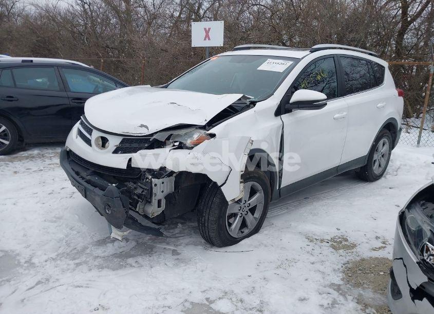 Photo 2 of 2015 Toyota Rav4 XLE (VIN 2T3RFREV8FW251173)